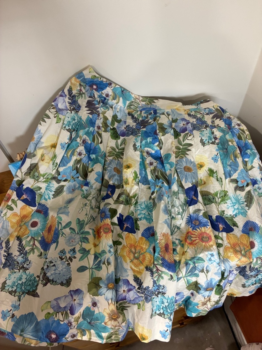 Talbots Floral Circle Skirt in Cream, Blue & Yellow